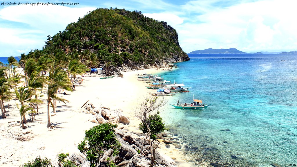 cabugao-island-top-view-isla-gigantes-iloilo