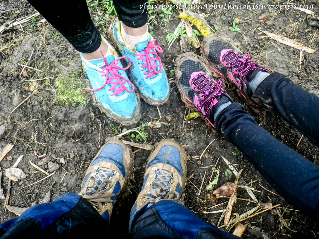 Padumihan ng sapatos. I think I won. :D