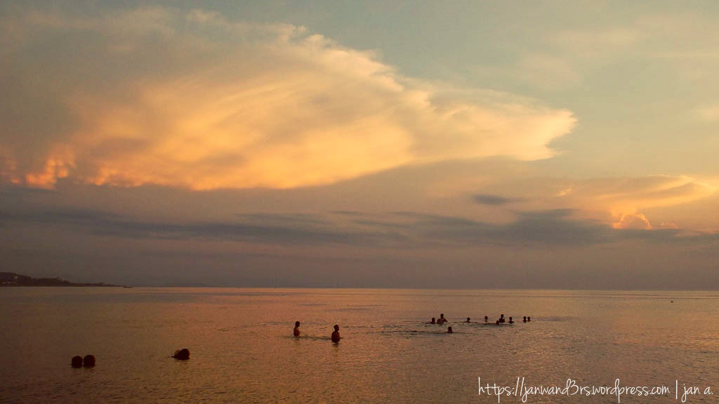 Costa Carina offers an ideal location from Palaui Island.