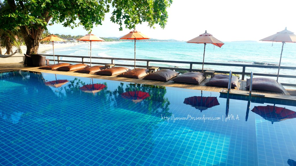 Beachfront pool at Bhundhari Chaweng Beach Resort