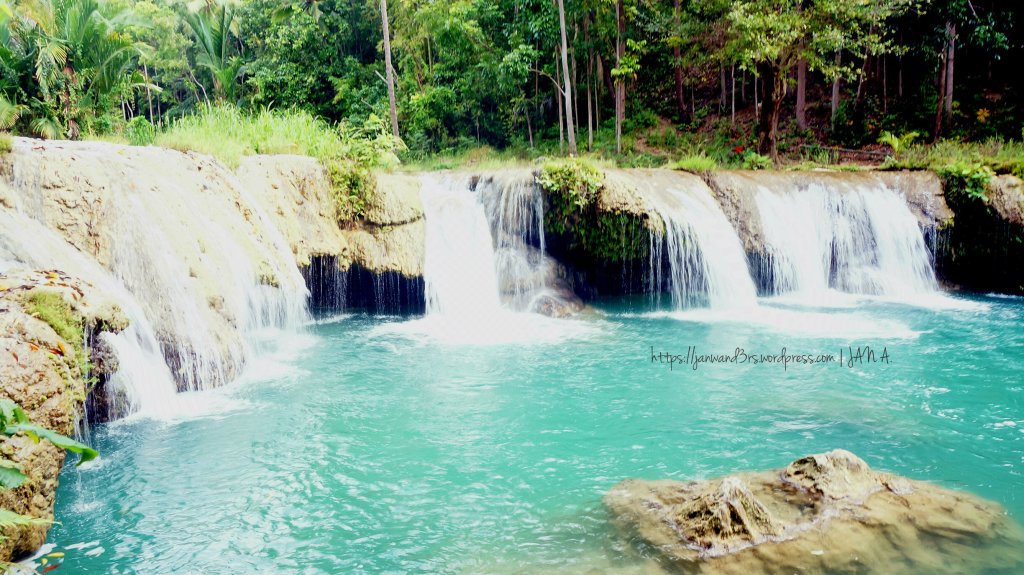 Cambugahay Falls