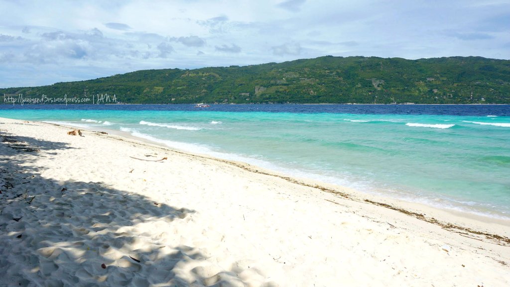 sumilon-island-beach-dumaguete-oslob-day-tour