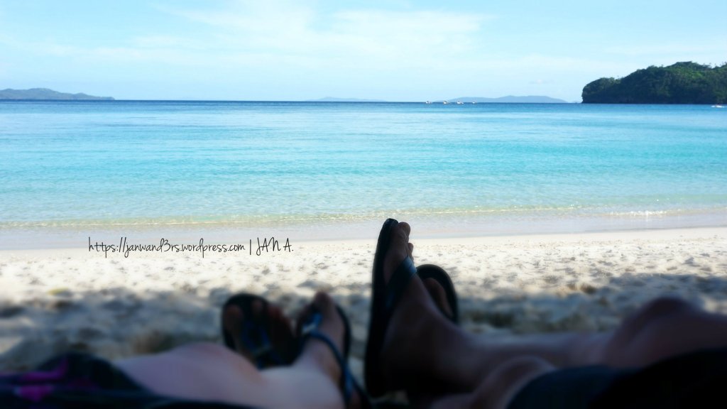 island-hopping-subic-beach-matnog