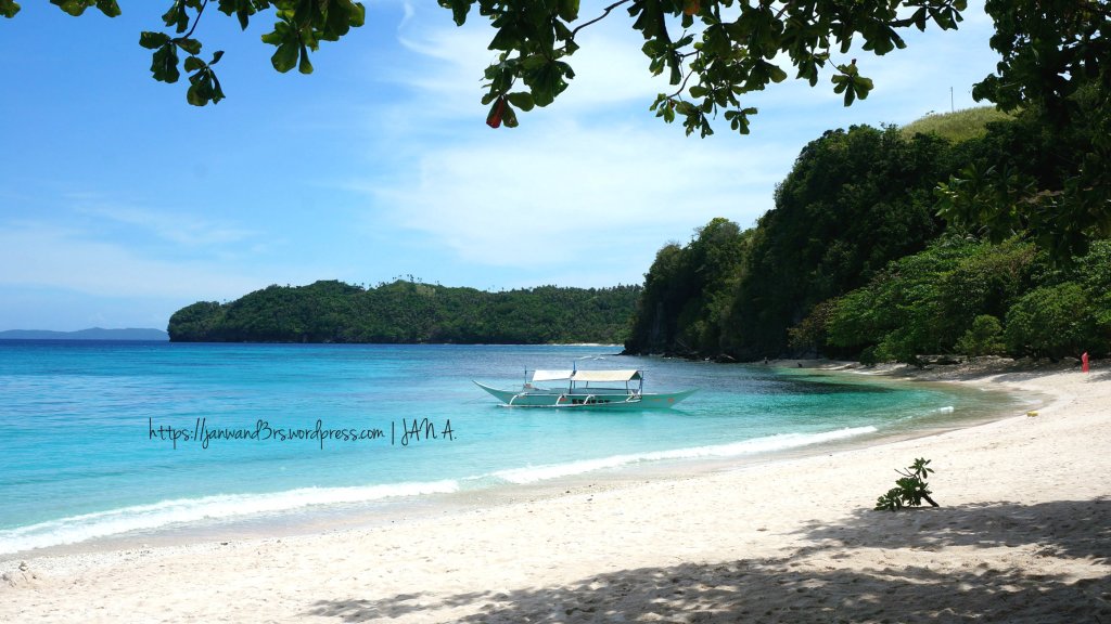 subic-beach-liit-matnog-island-hopping