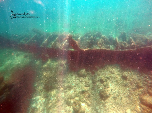 shipwreck-guimbitayan-beach.jpg